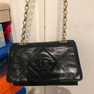 Authentic black CAVIER Chanel 1200. FIRM FIRM